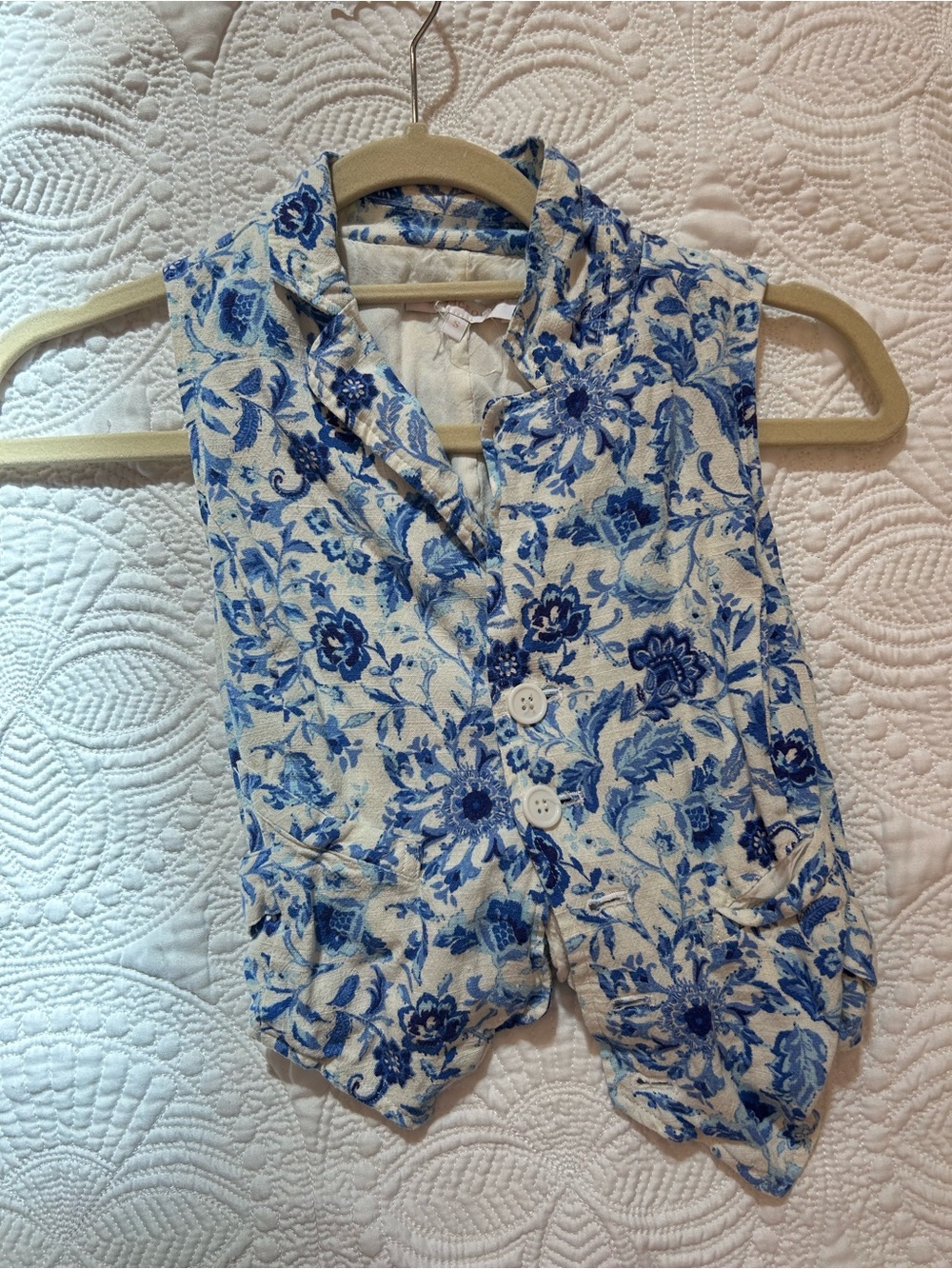 Olivaceous Blue Floral Sleeveless Vest